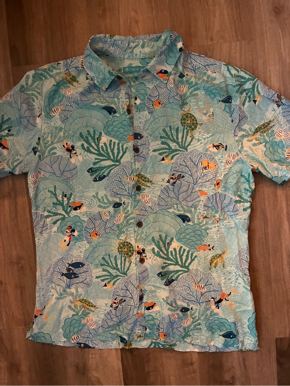 Tori Richard Men’s Aqua Tropical Print Short-Sleeve Shirt Disney